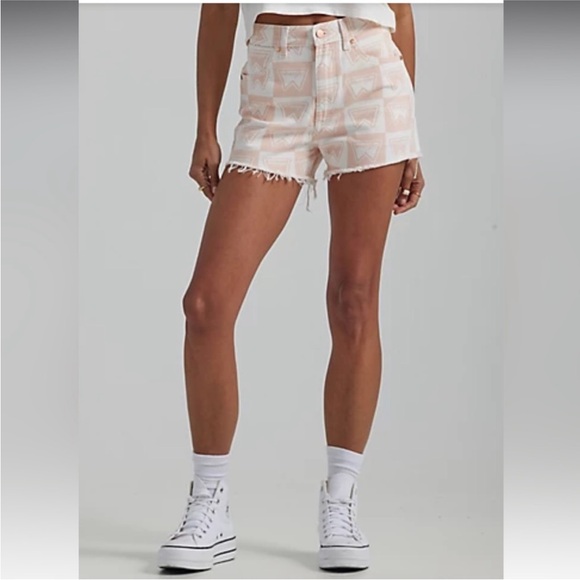 NWT Wrangler - Signature Logo Print Festival Cut Off High Rise Denim Shorts - Picture 4 of 14